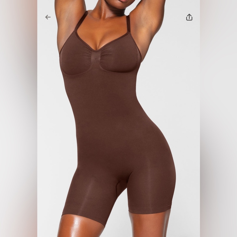 Skims Sculpting Mid Thigh Body Suit - Cocoa
